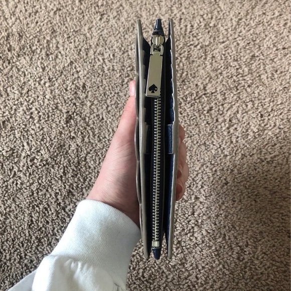 Kate Spade wallet - Picture 7 of 7